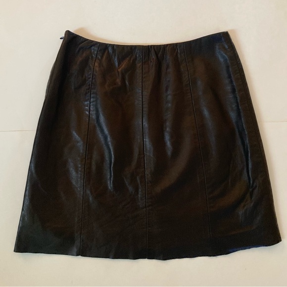 Club Monaco Leather Mini Skirt size 2 - Picture 3 of 3